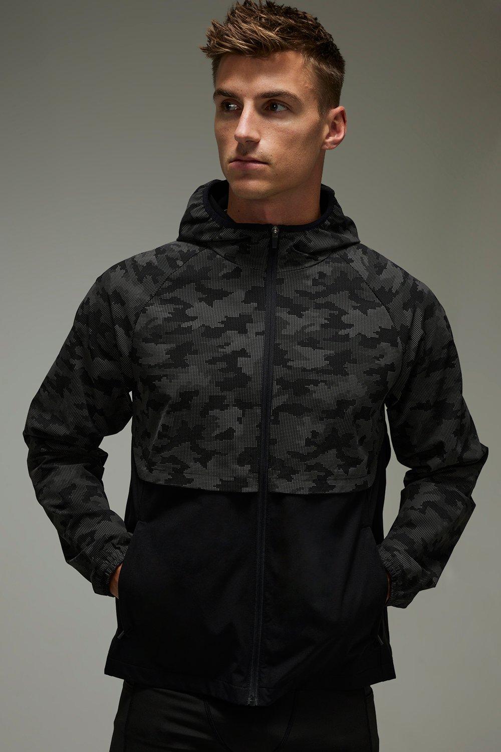 Image of Common Pace Running Reflective Camo Regular Fit Windbreaker, Nero