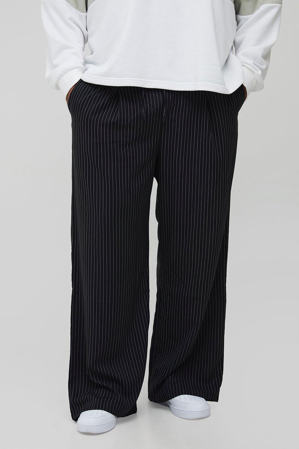 Mens Black Plus Pleat Front Wide Leg Pinstripe Trousers, Black