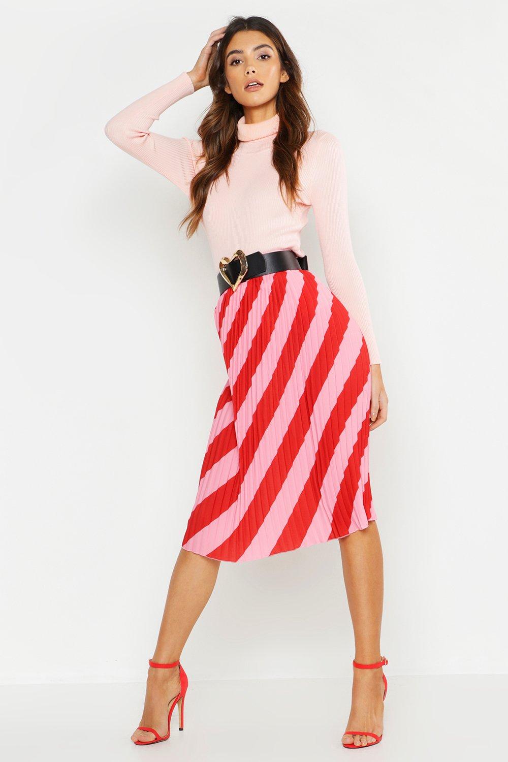 boohoo pleated skirts