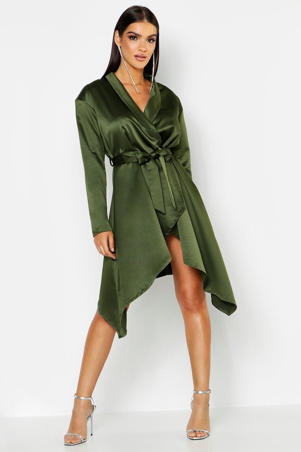 Most Extreme Dresses