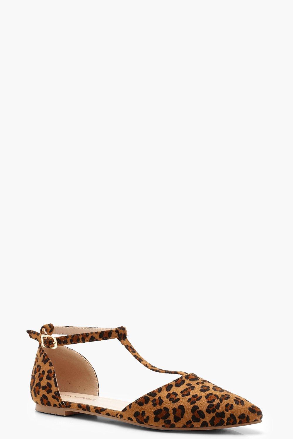 t bar pointed flat shoes