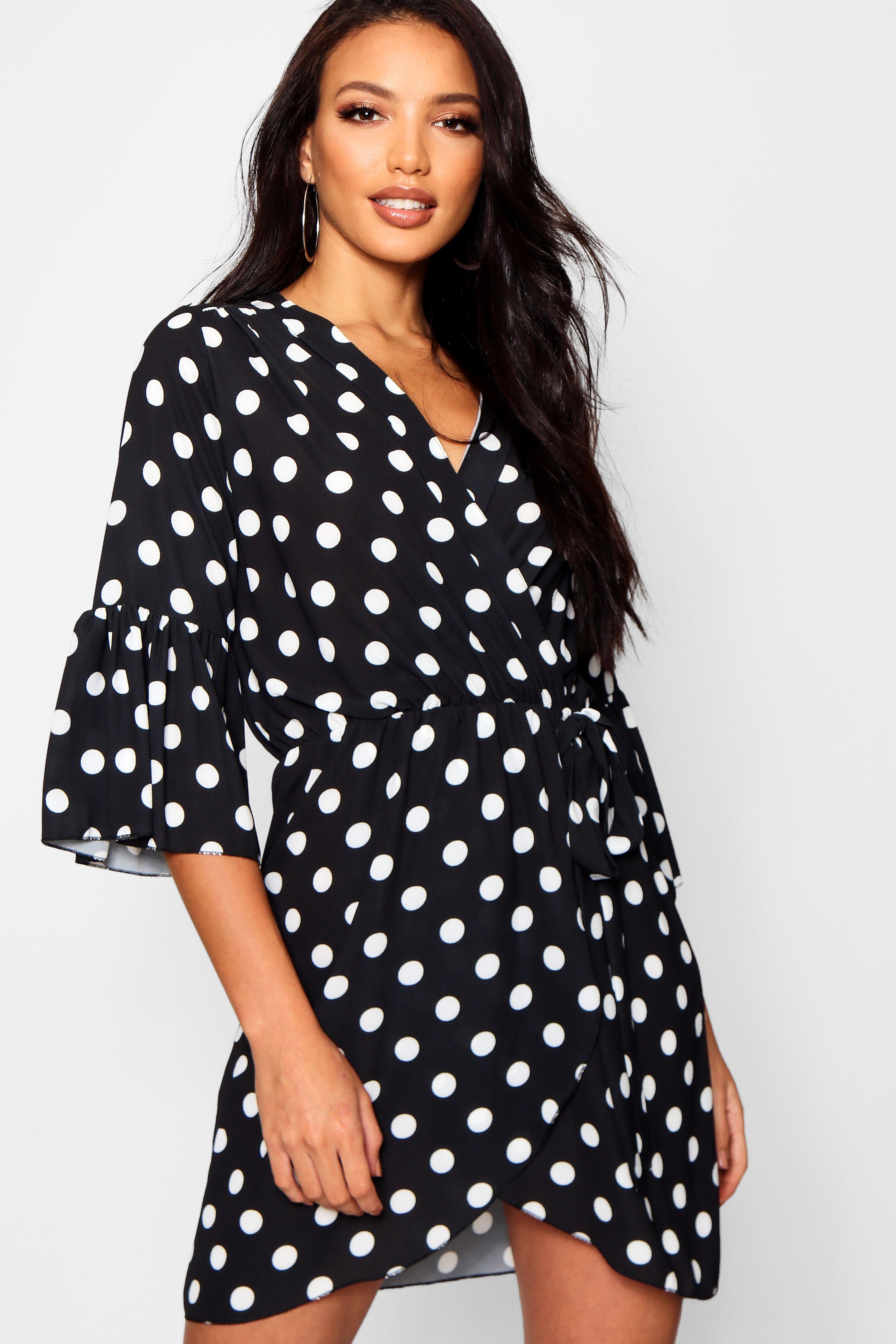 

Свободное платье в горошек с запахом спереди, Black