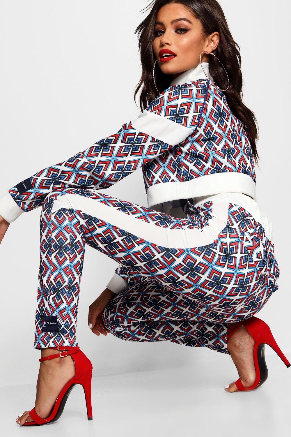 boohoo tracksuit red