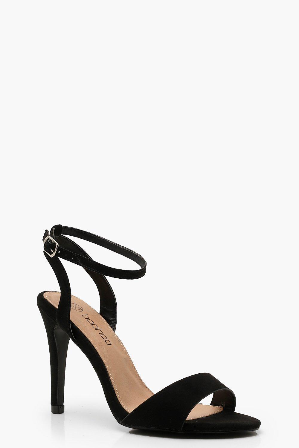 extra wide heeled shoes