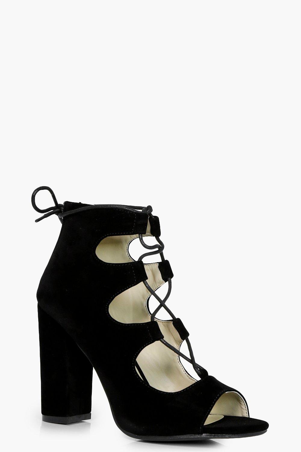 trending female sneakers