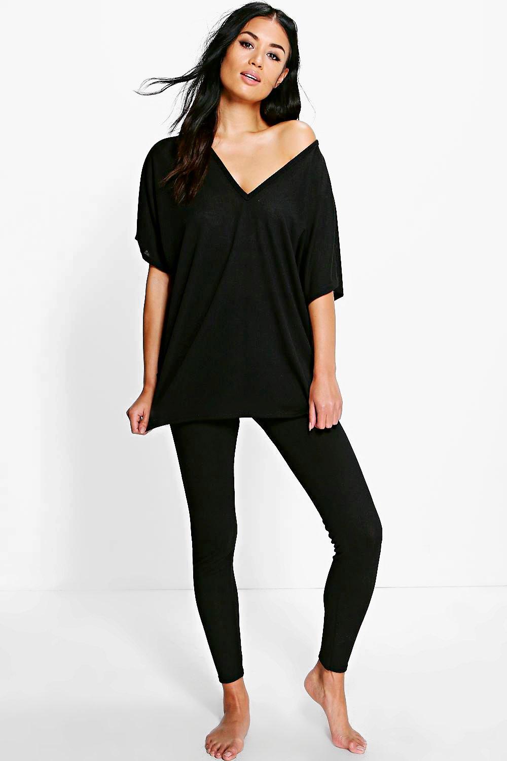 How To Wear An Oversized T-shirt With Leggings Depot