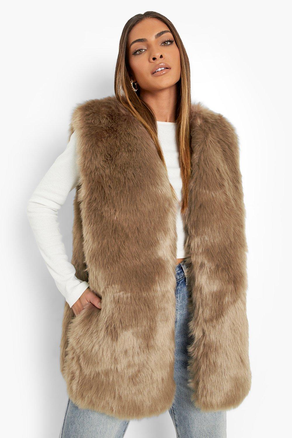 Boohoo Luxe Faux Fur Bodywarmer Met Panelen, Beige