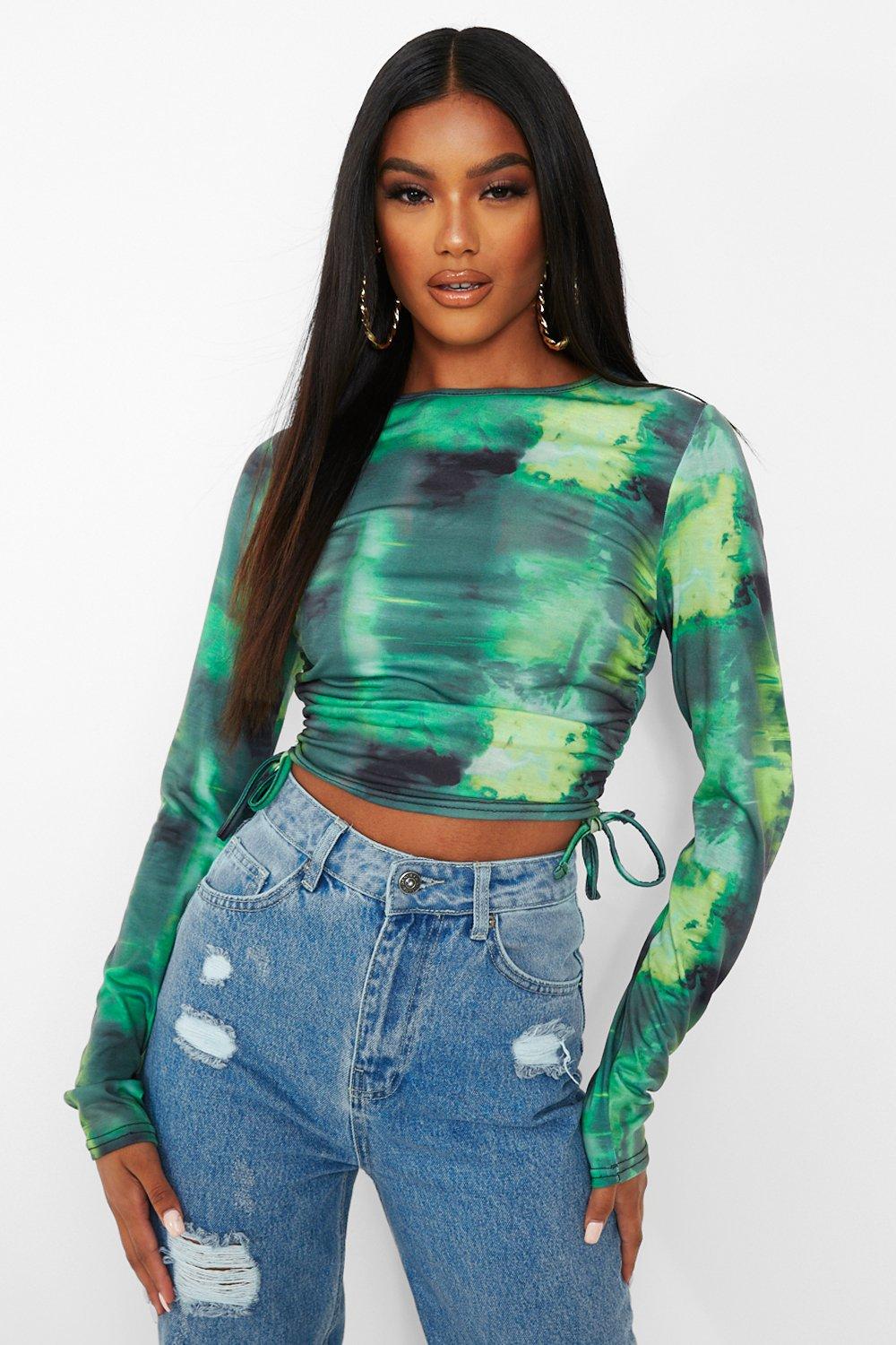 Boohoo Tie Dye Crop Top Met Lange Mouwen En Ruches, Groen