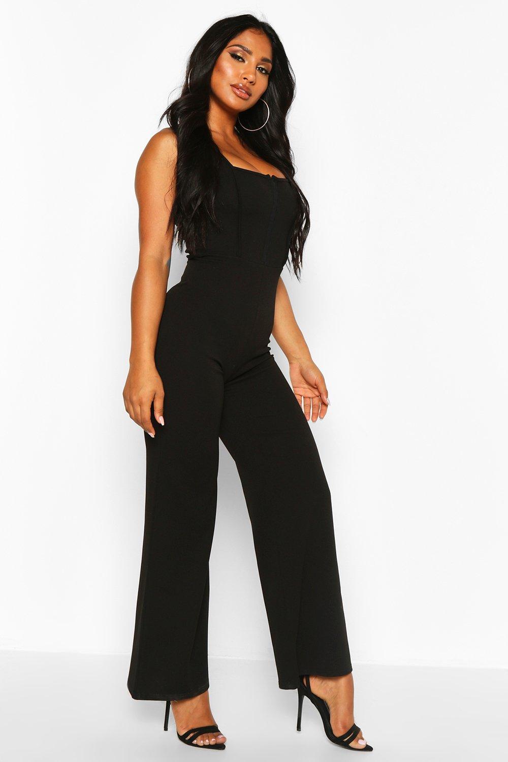 

Square Neck Hook And Eye Jumpsuit, Red