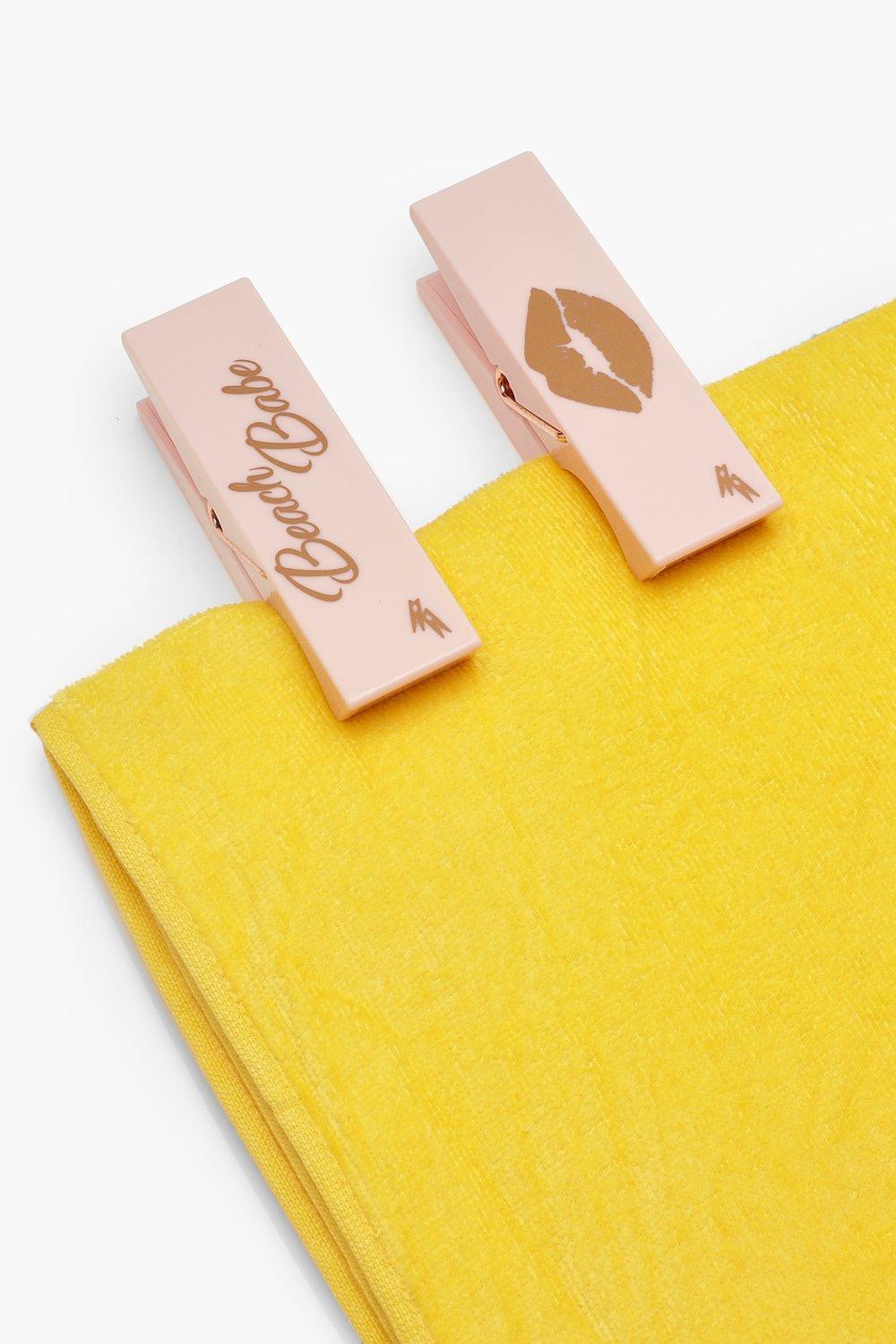 

Beach Babe 2 Pack Towel Pegs, Pink