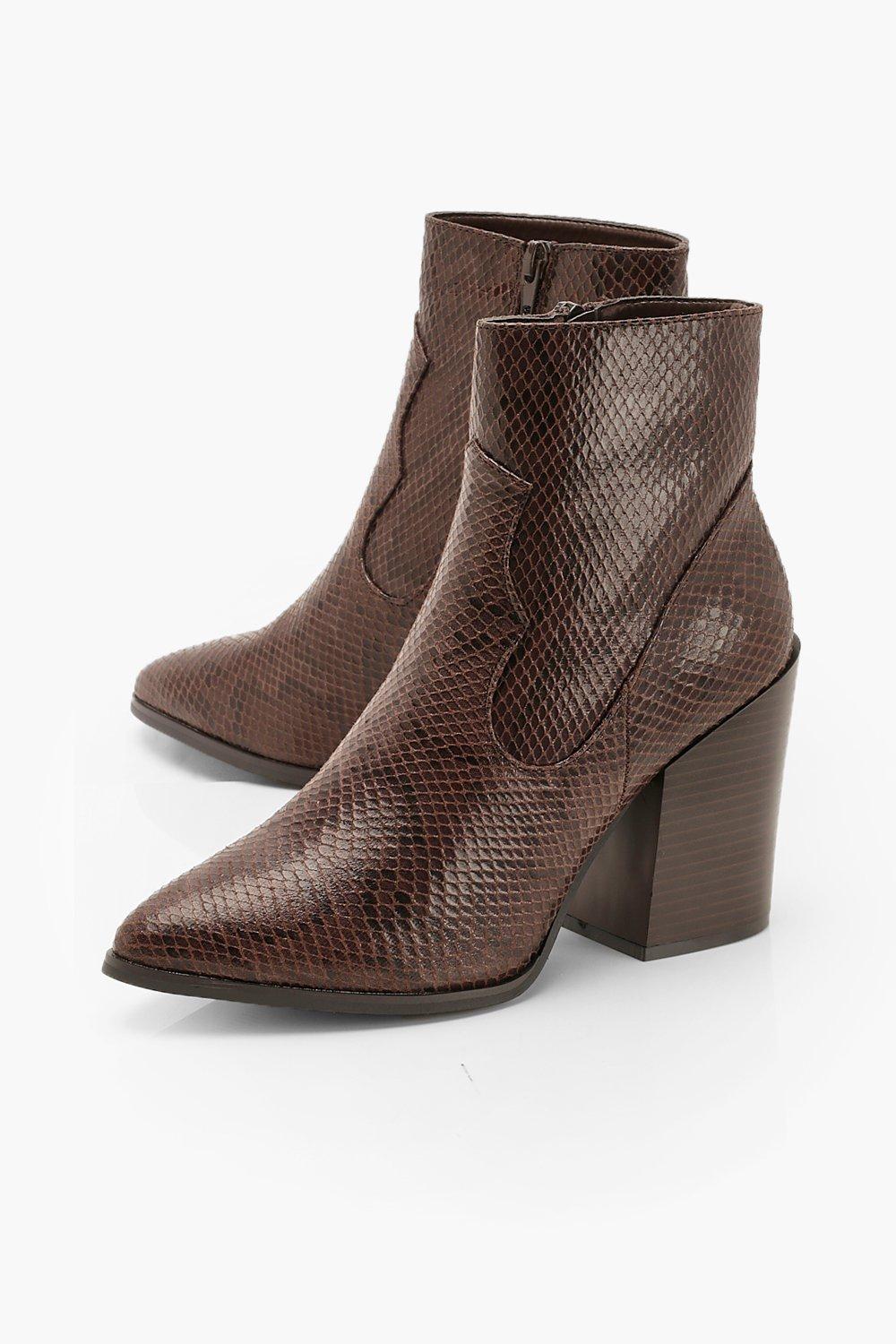 pointed toe western boots
