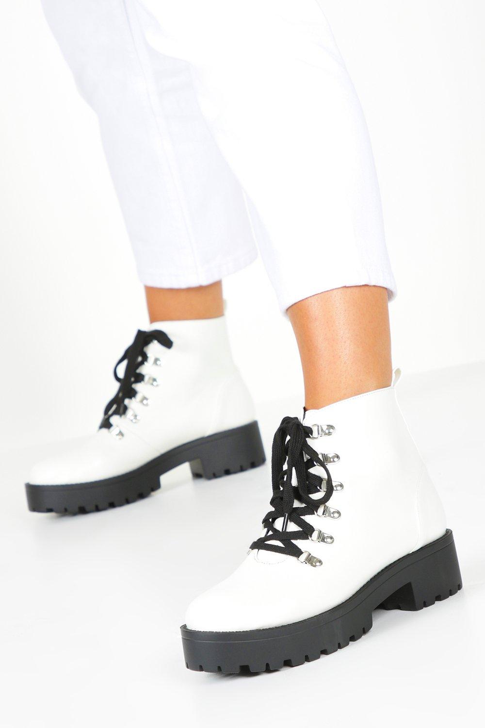 

Массивные походные ботинки на шнуровке, White