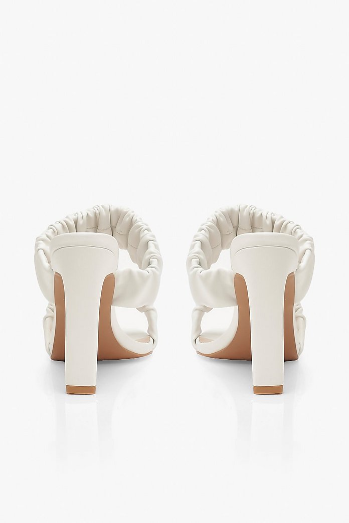 Geraffte Sock Boots mit Blockabsatz | Boohoo Geraffte Sock Boots mit Blockabsatz | Boohoo