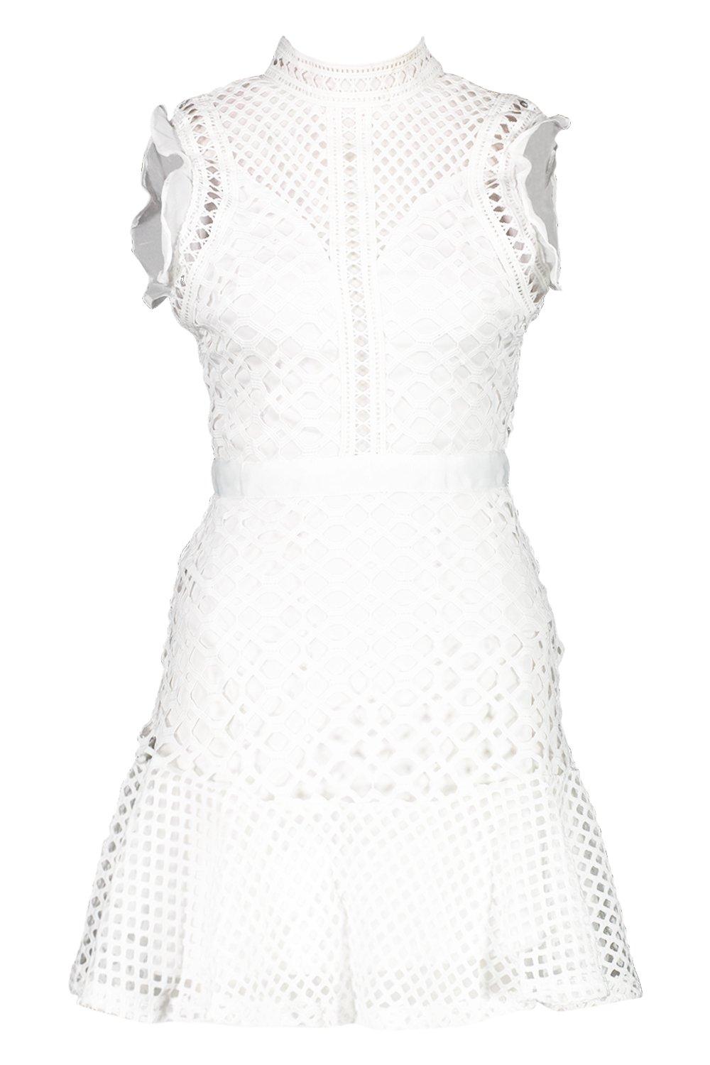 

Платье с высокой горловиной, кружевной вставкой и оборками, White