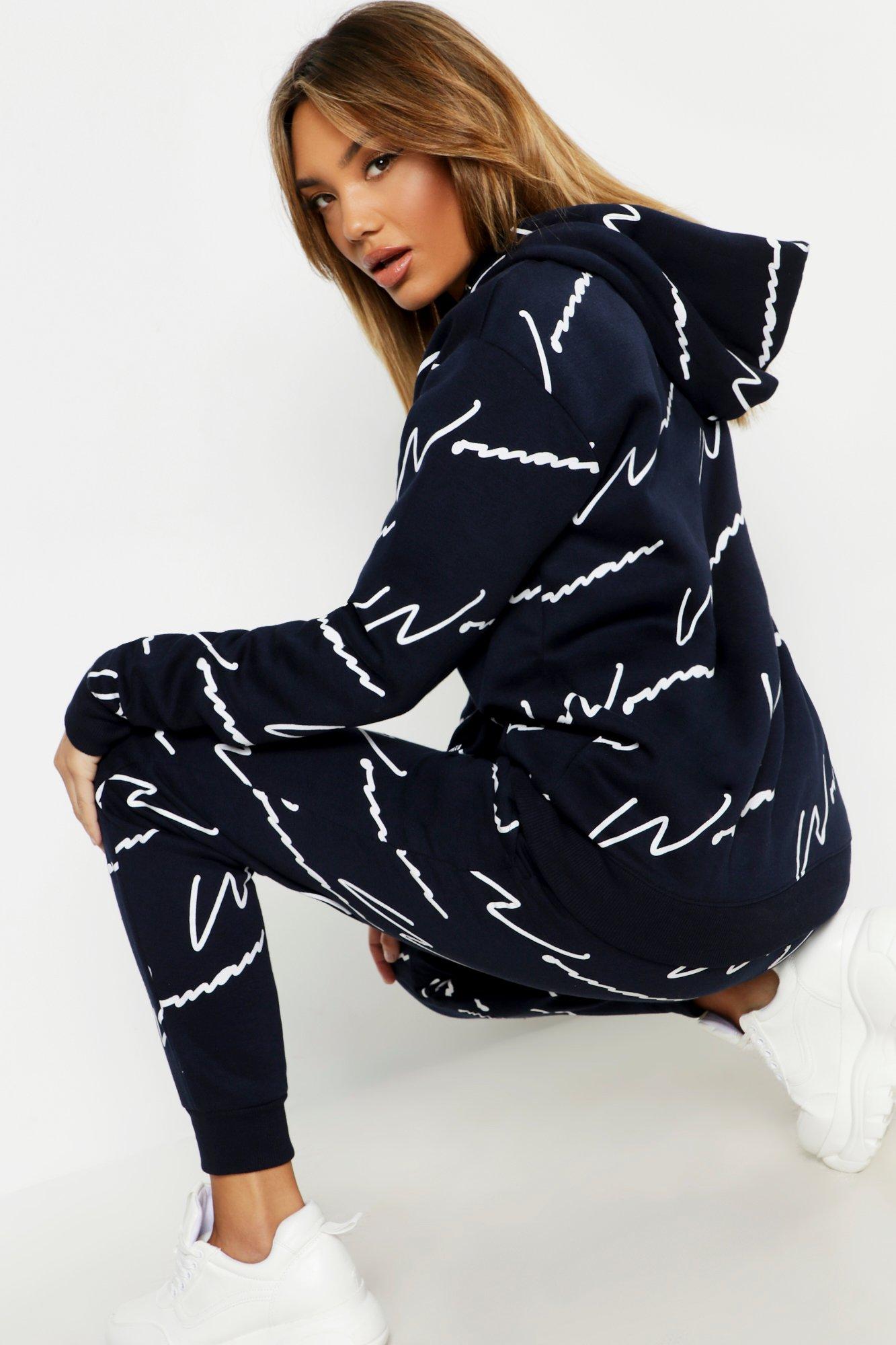 boohoo tracksuit women