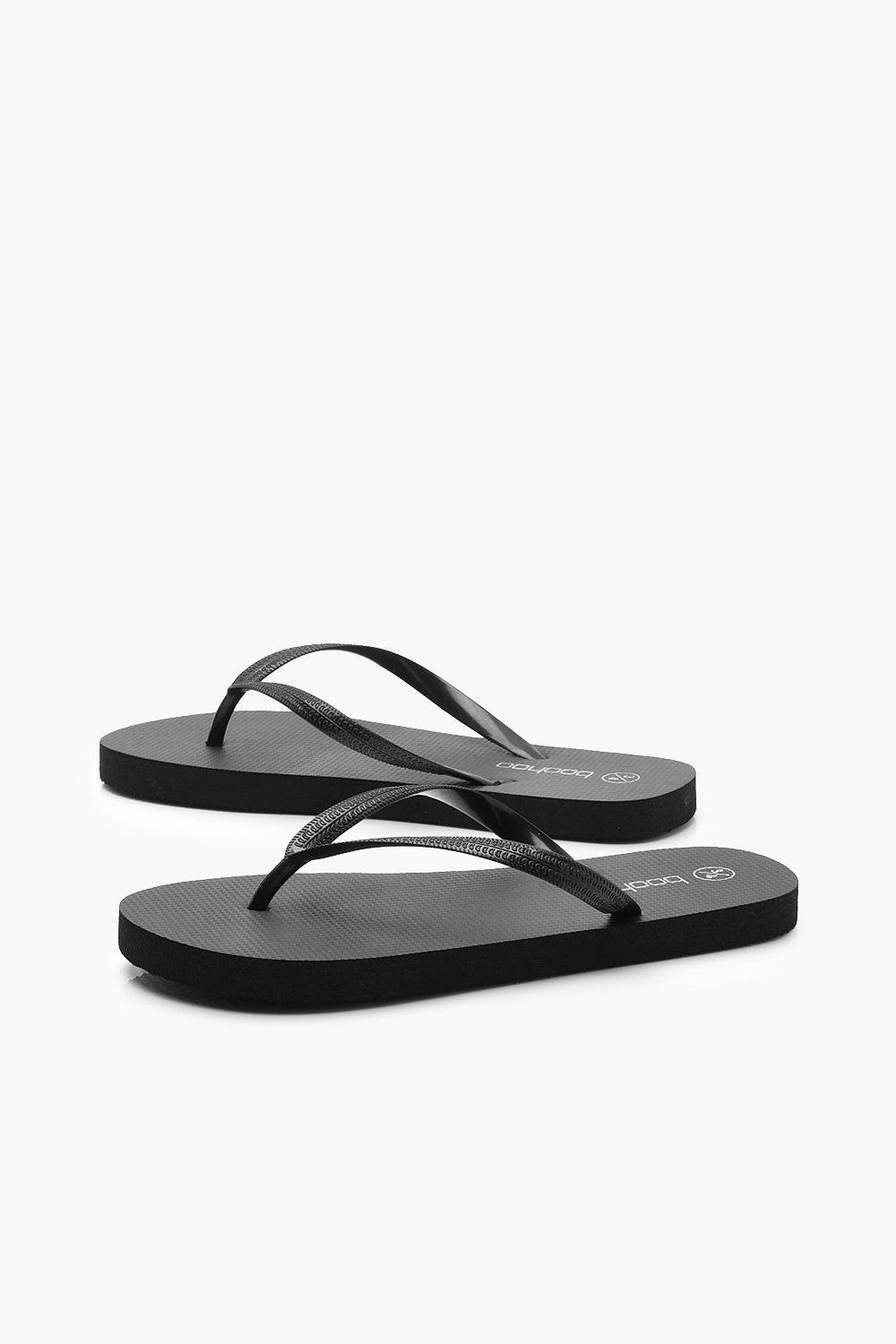 boohoo flip flops