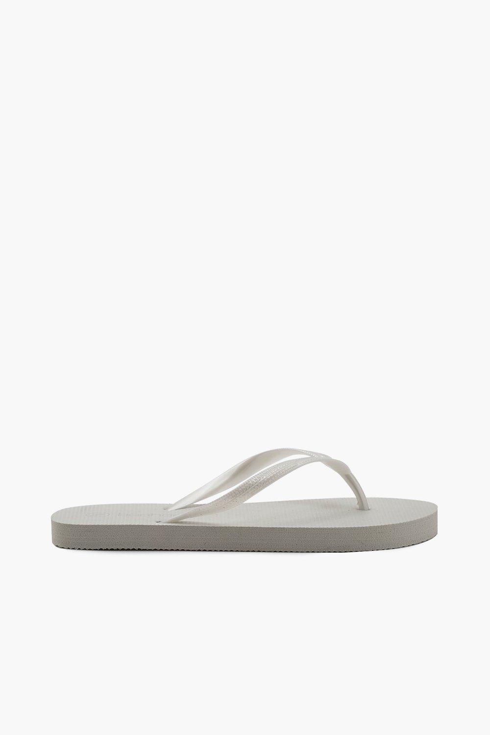 boohoo flip flops