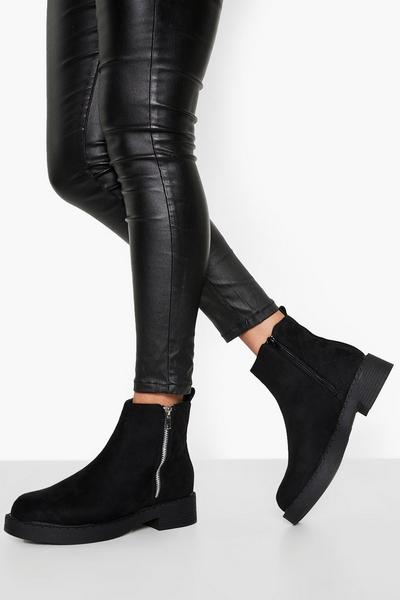 Quilted Zip Detail Chelsea Boots