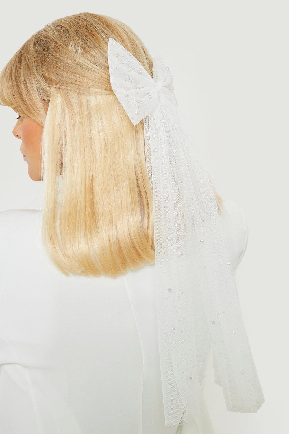 Image of Velo da sposa con fiocco grande di perle, Bianco