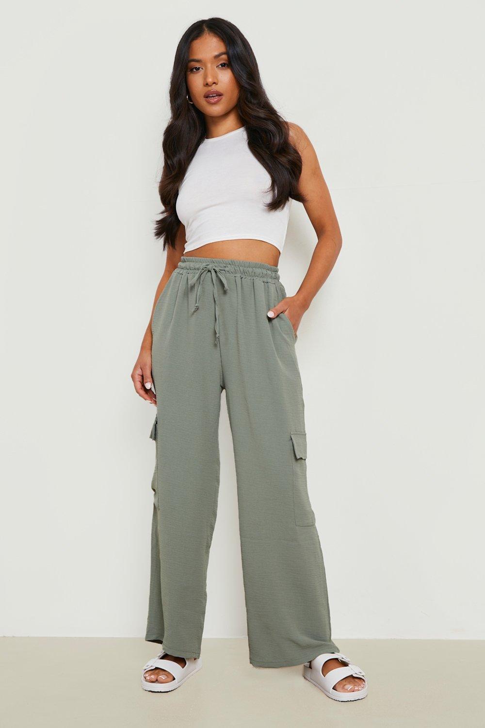 Boohoo Petite Wide Leg Joggingbroek Met Cargo Zakken En Textuur, Khaki