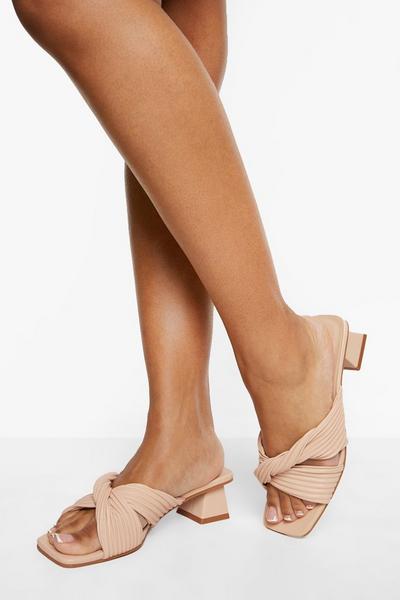 Ribbed Detail Cross Over Strap Heeled Mule