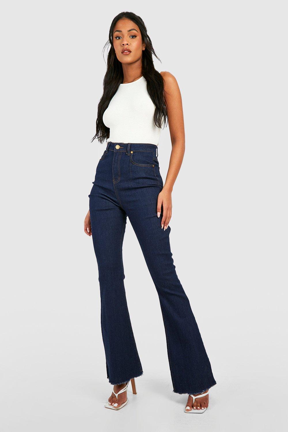 Boohoo Tall Flared High Waist Jeans Met Onbewerkte Zoom, Dark Wash