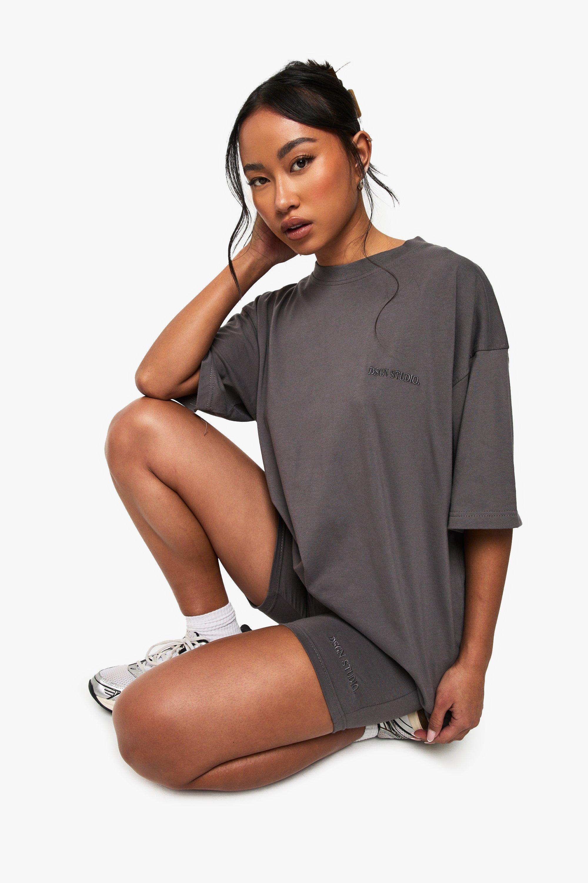 Image of Set T-shirt oversize Dsgn Studio & pantaloncini da ciclista, Grigio