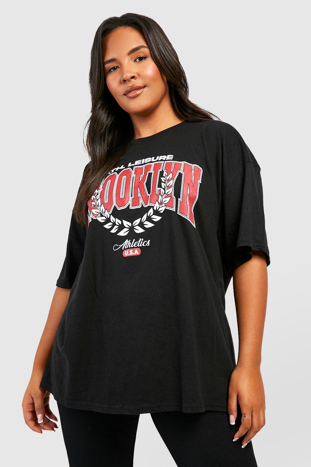 Image of T-shirt Plus Size oversize con scritta Brooklyn, Nero