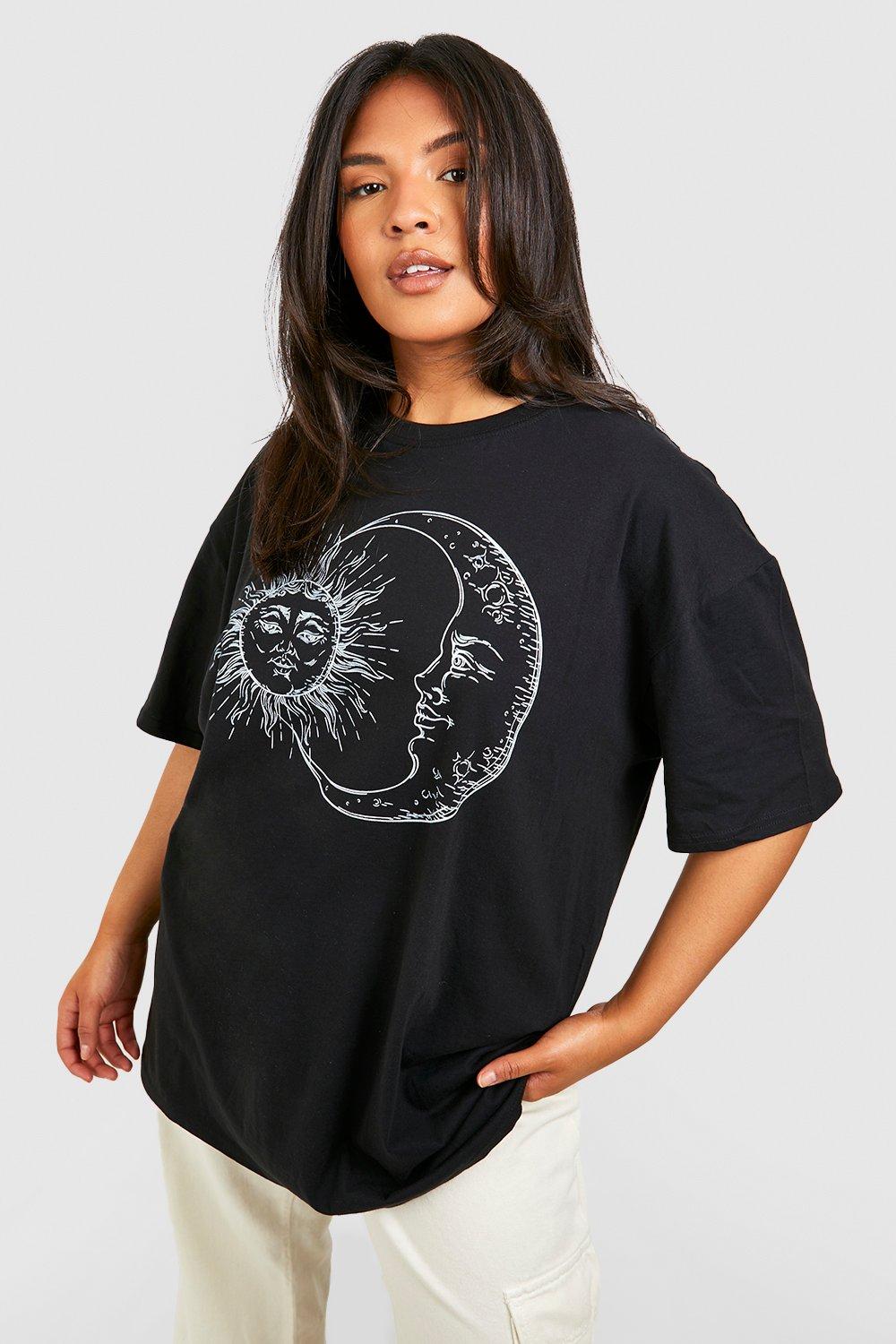 Image of T-shirt Plus Size oversize con sole e luna, Nero