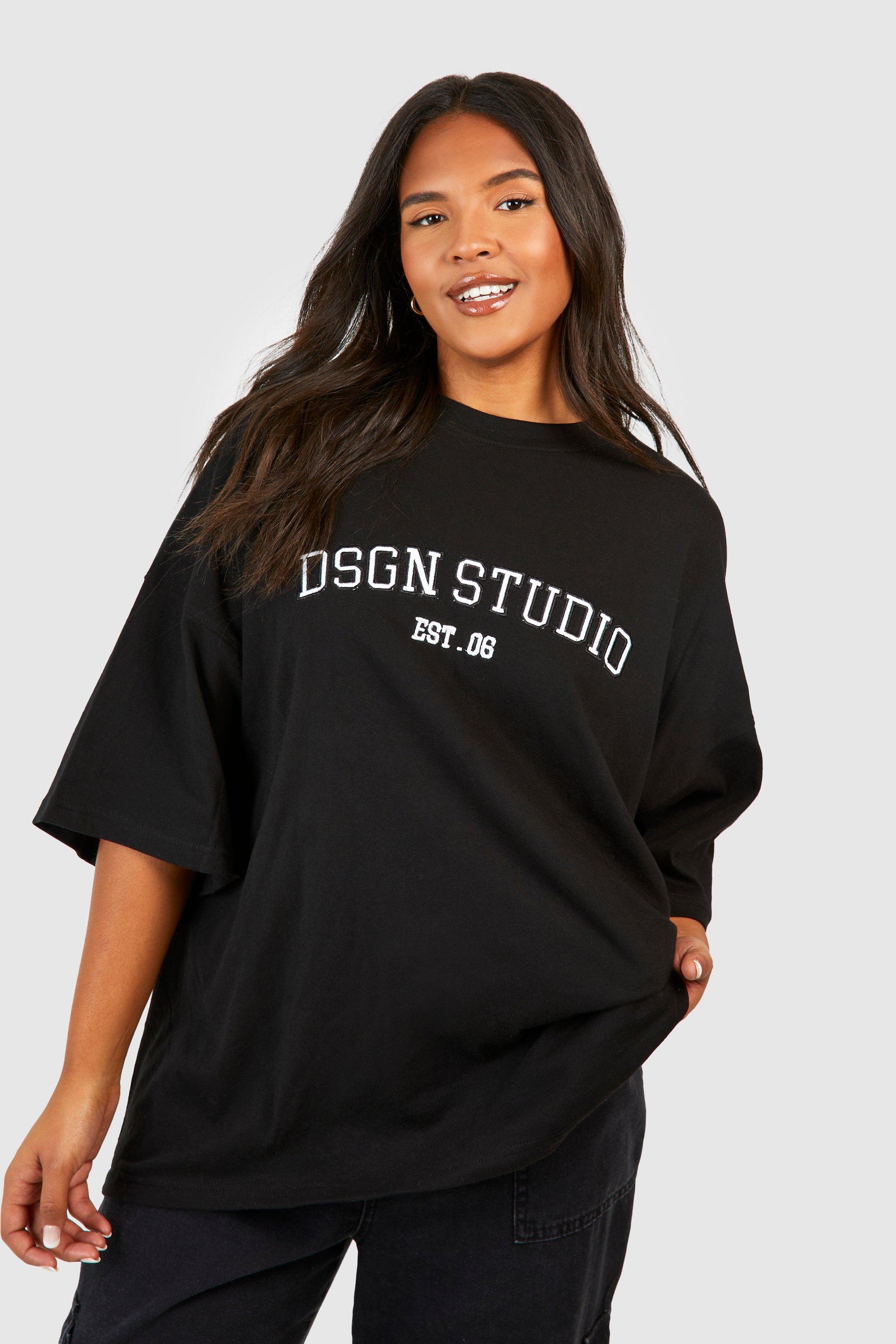 Image of T-shirt Plus Size oversize con applique Dsgn Studio, Nero