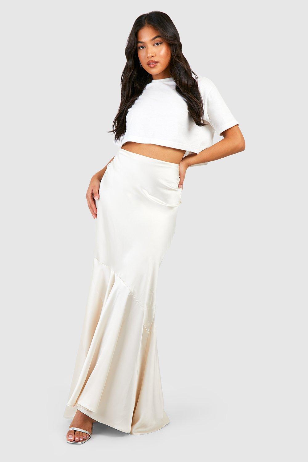 Boohoo Petite Asymmetrische Satijnen Maxi Rok Met Naaddetail, Oyster