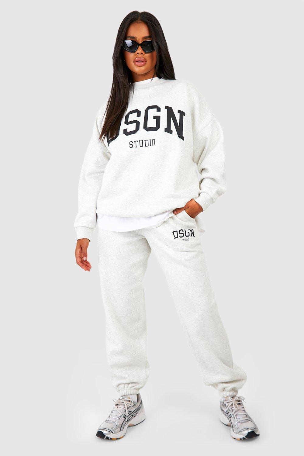 Image of Pantaloni tuta oversize con stampa di slogan Dsgn Studio, Grigio