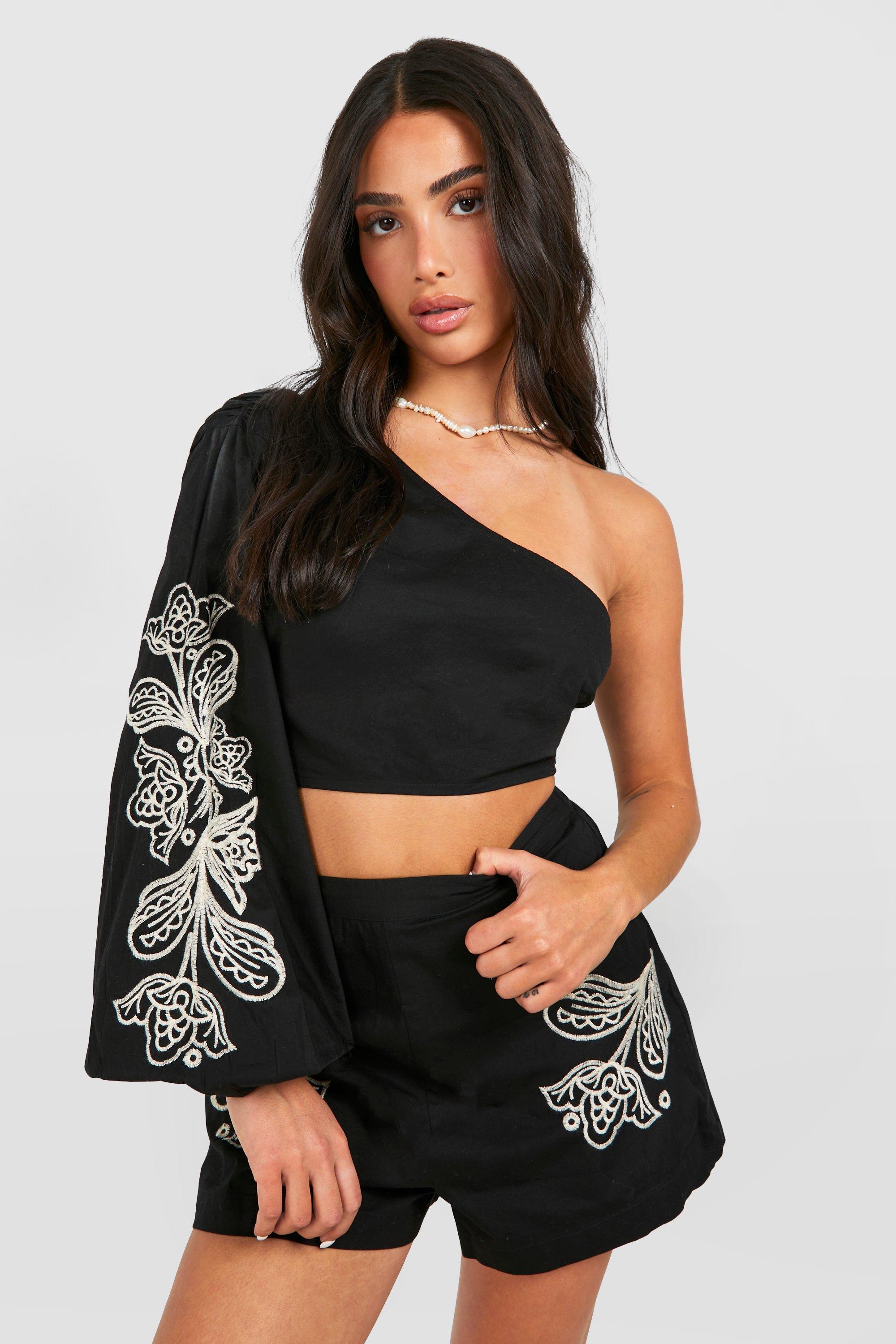 Image of Petite Asymmetric Embroidery Puff Sleeve Crop Top, Nero
