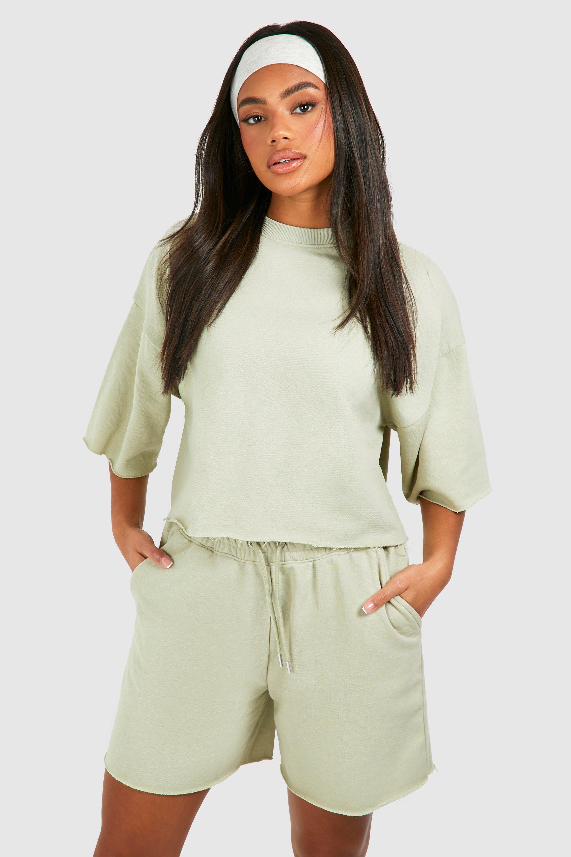 Image of Short Sleeve Crop Sweatshirt And Short Set, Verde