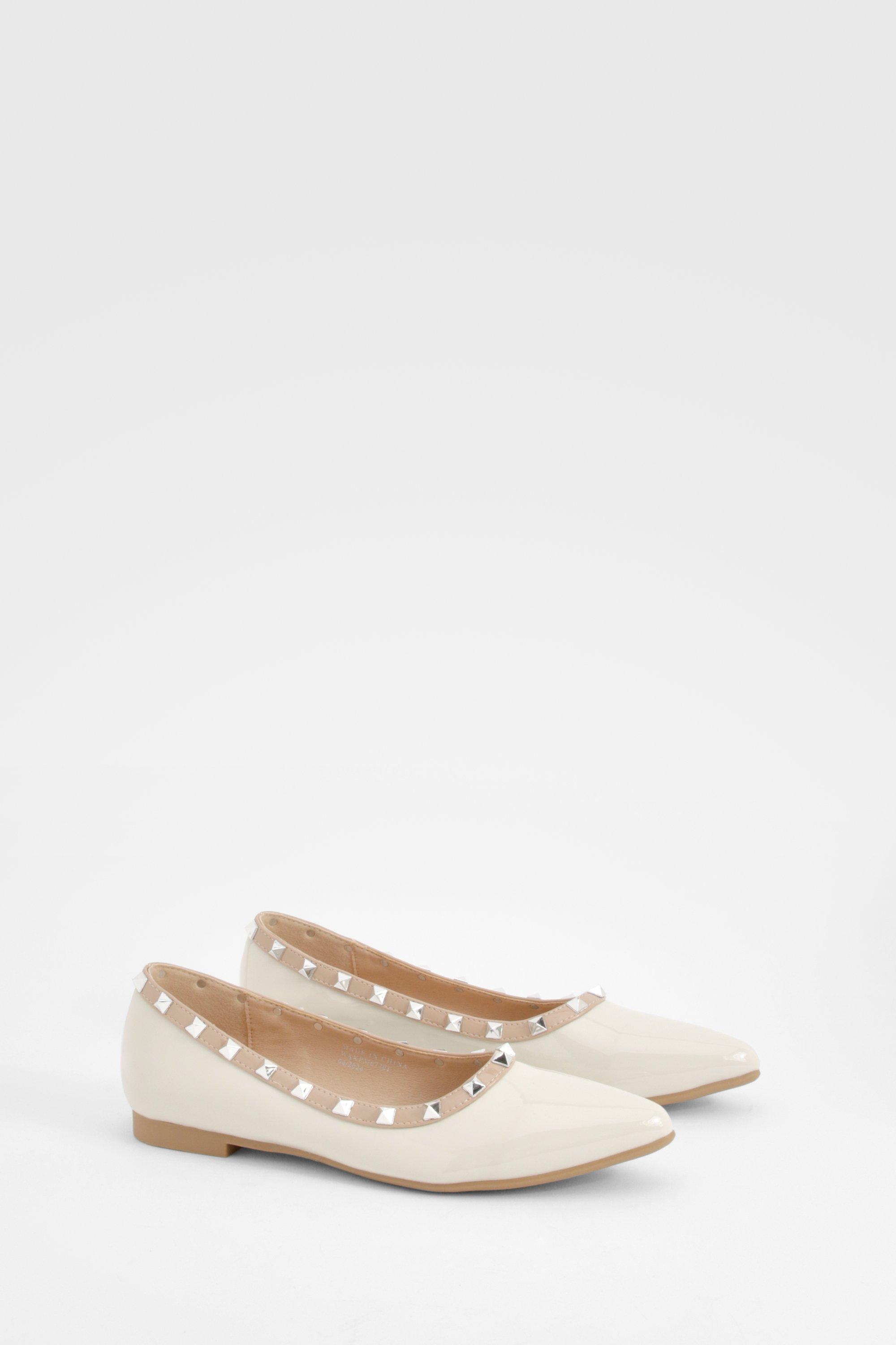 Boohoo Ballerina Schoenen Met Studs En Puntneus, Off White