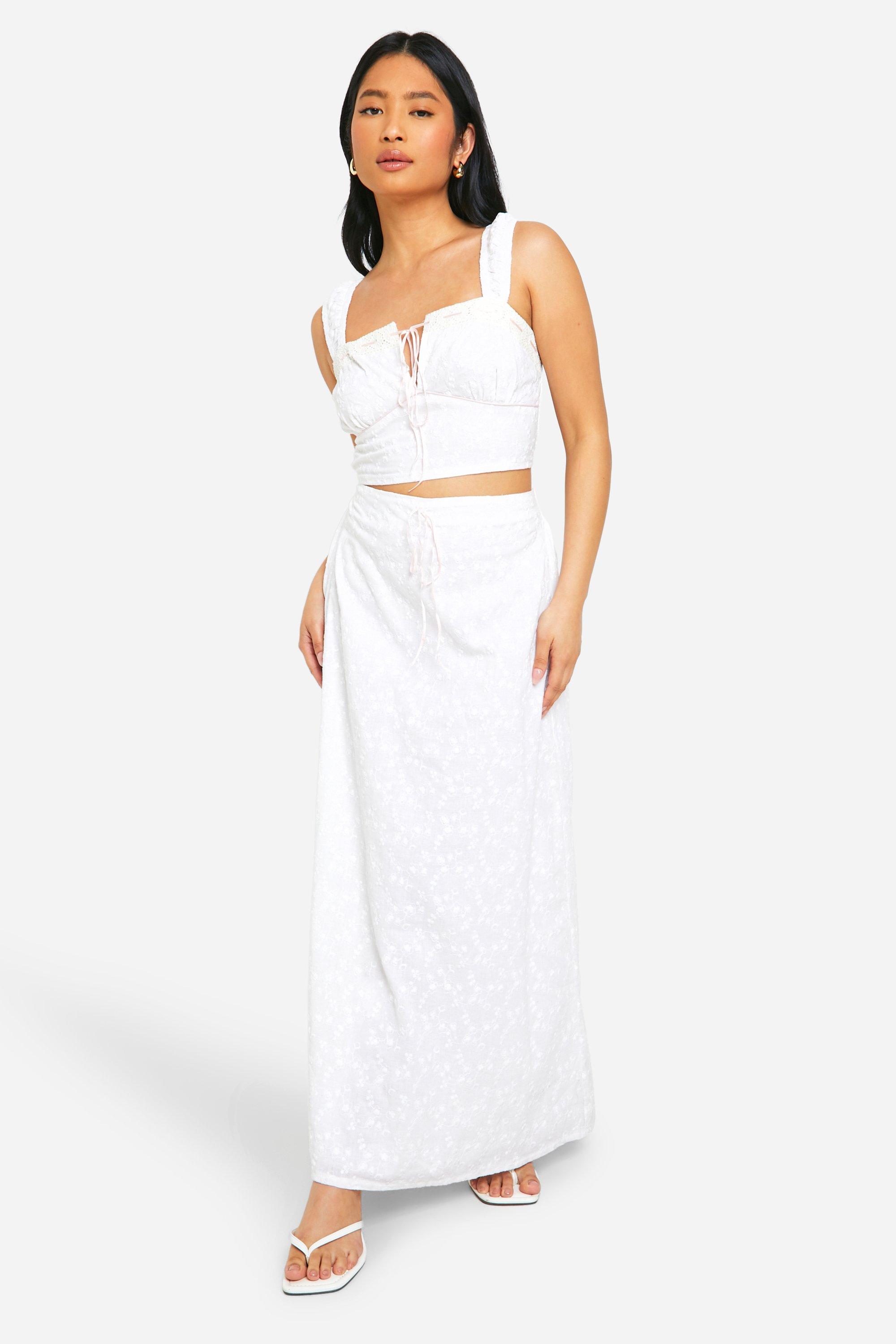 Boohoo Petite Contrasterende Broderie Maxi Rok Met Strik, White