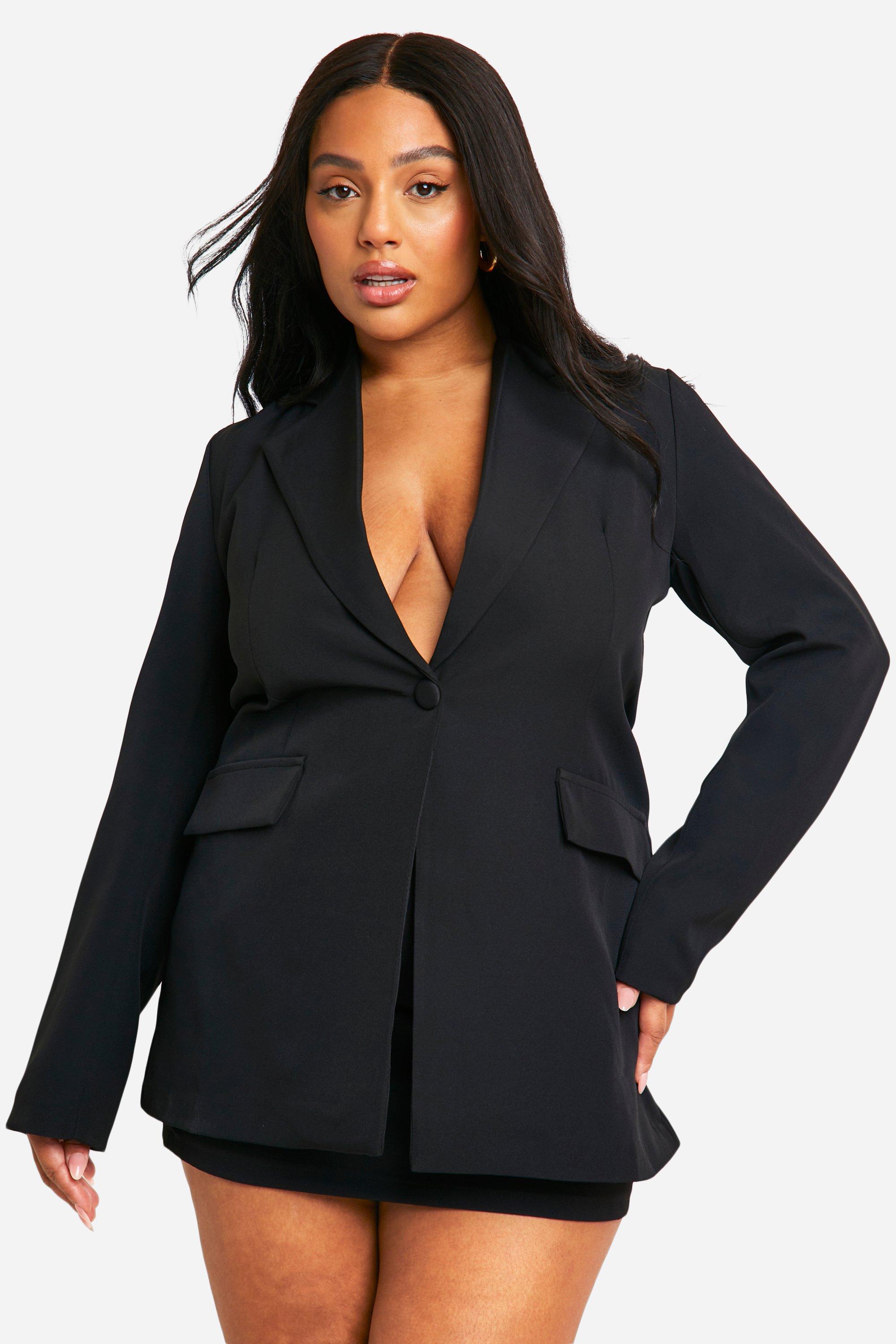 Boohoo Plus Getailleerde Blazer Met Laag Decolleté En Enkele Knopen, Black