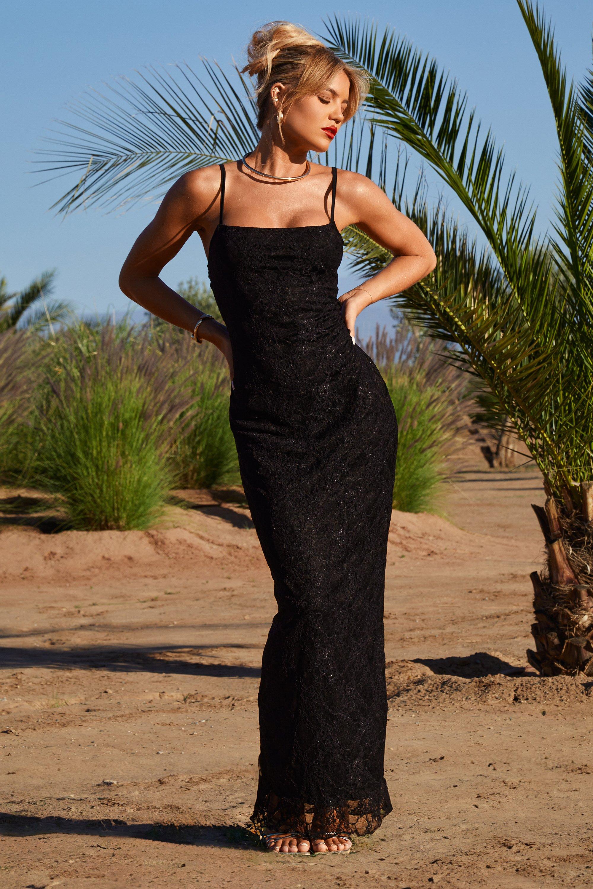 Boohoo Kanten Molly Smith Maxi Jurk Met Vierkante Hals En Bandjes, Black