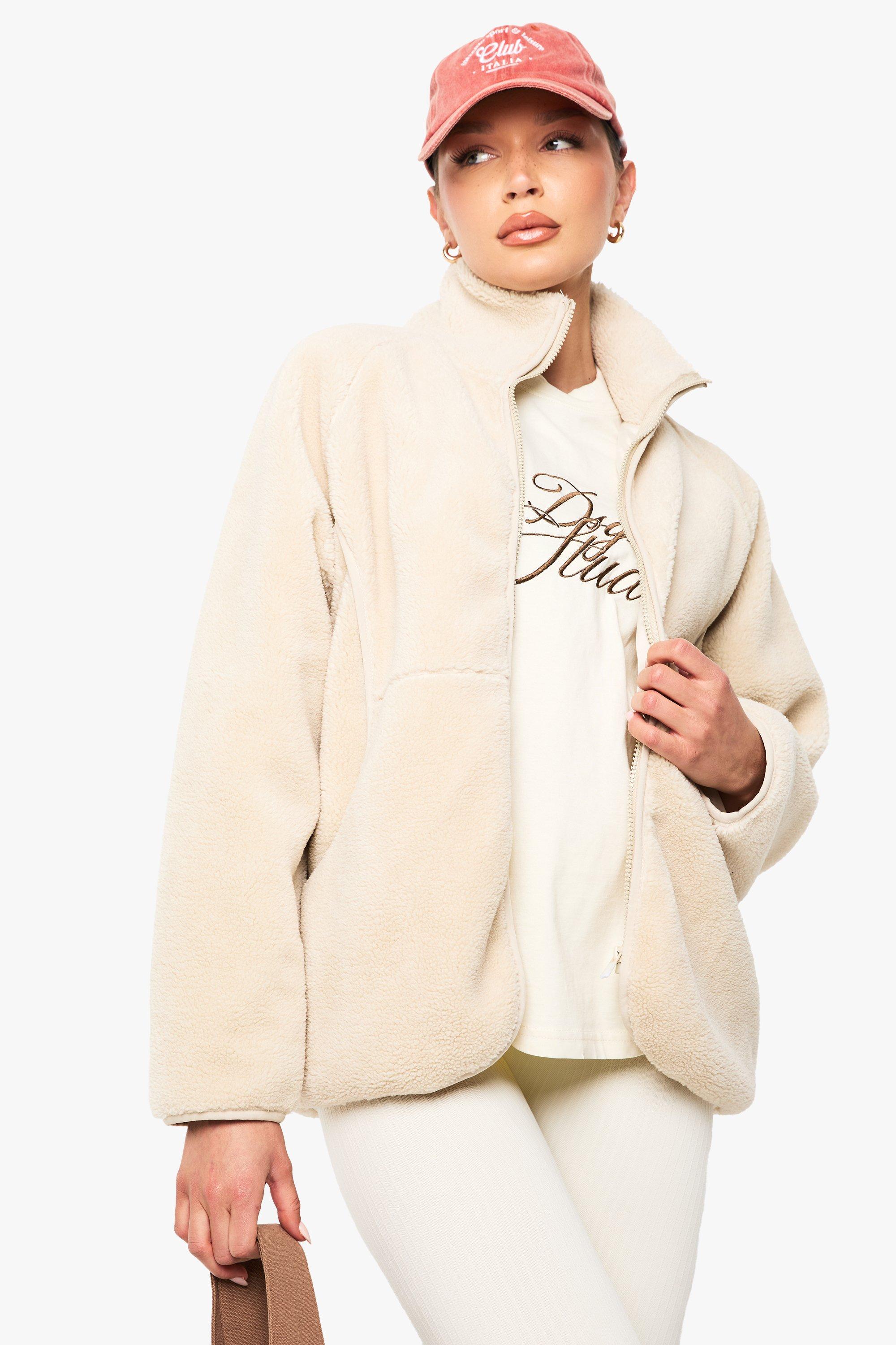 Image of Giacca oversize in pelliccia sintetica morbida con zip, Beige