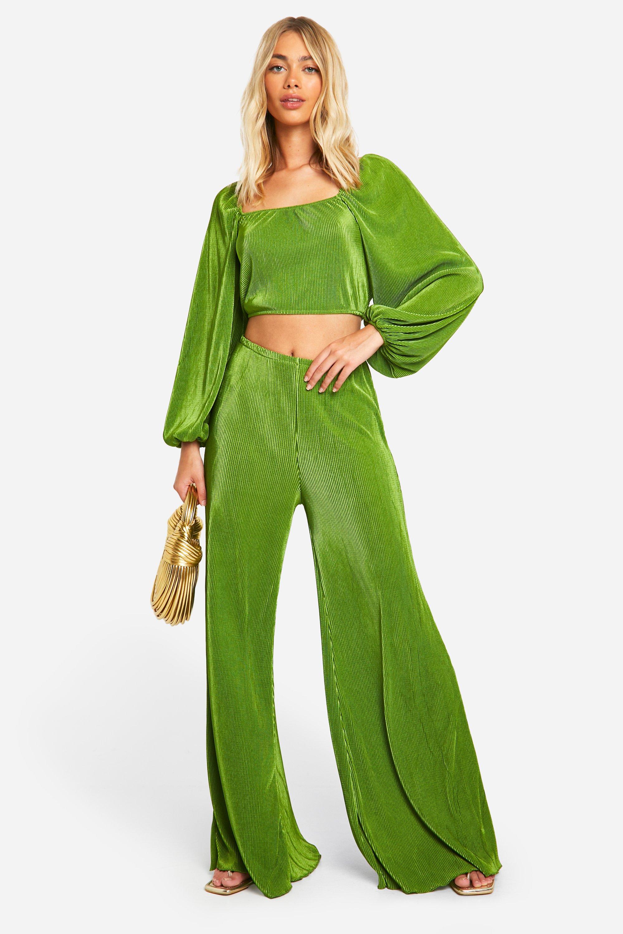 Ensemble Plisse Avec Crop Top A Manches Volumineuses Et Pant