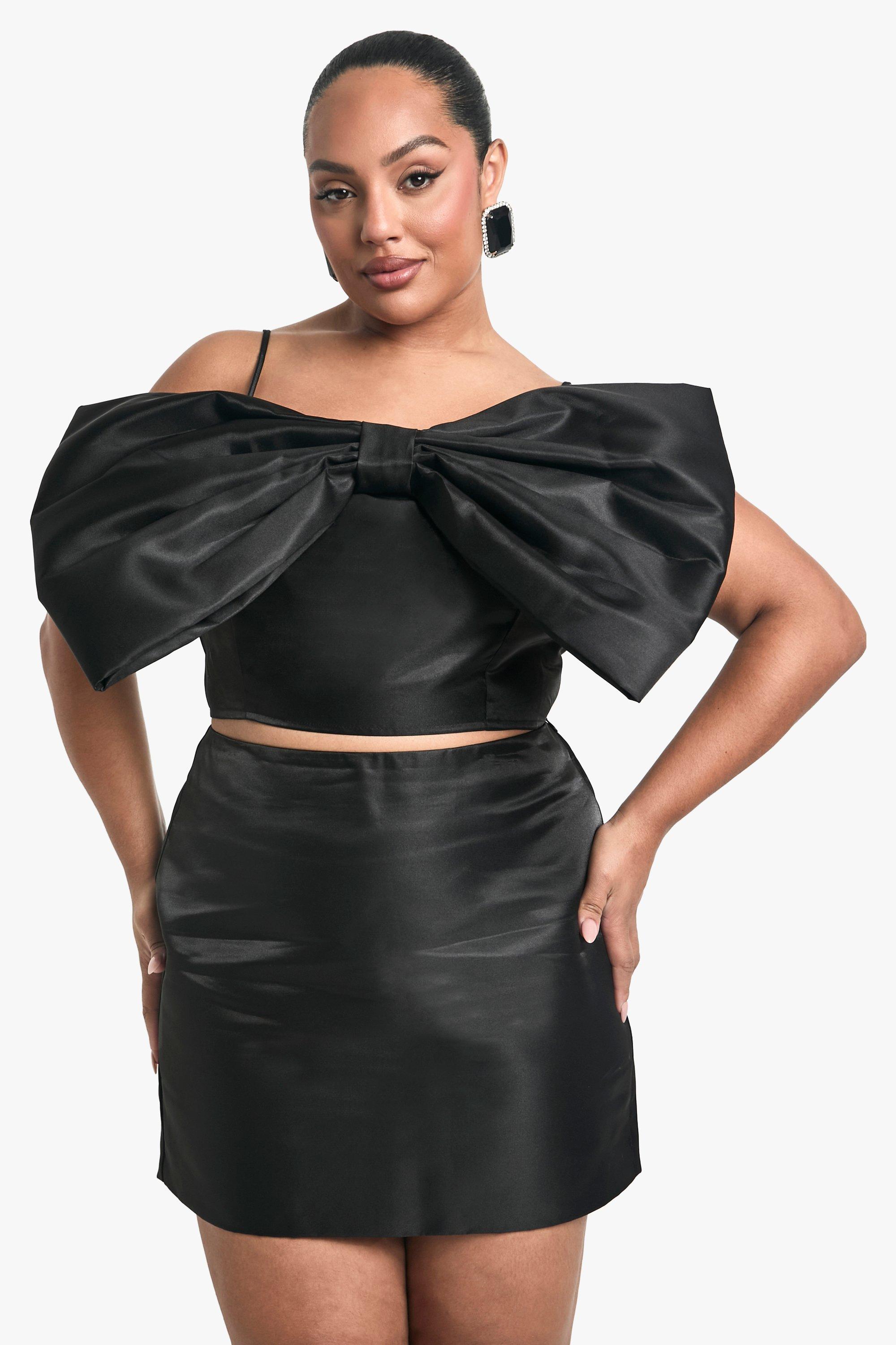 Boohoo Plus Taffeta Bandeau Top Met Strik, Black