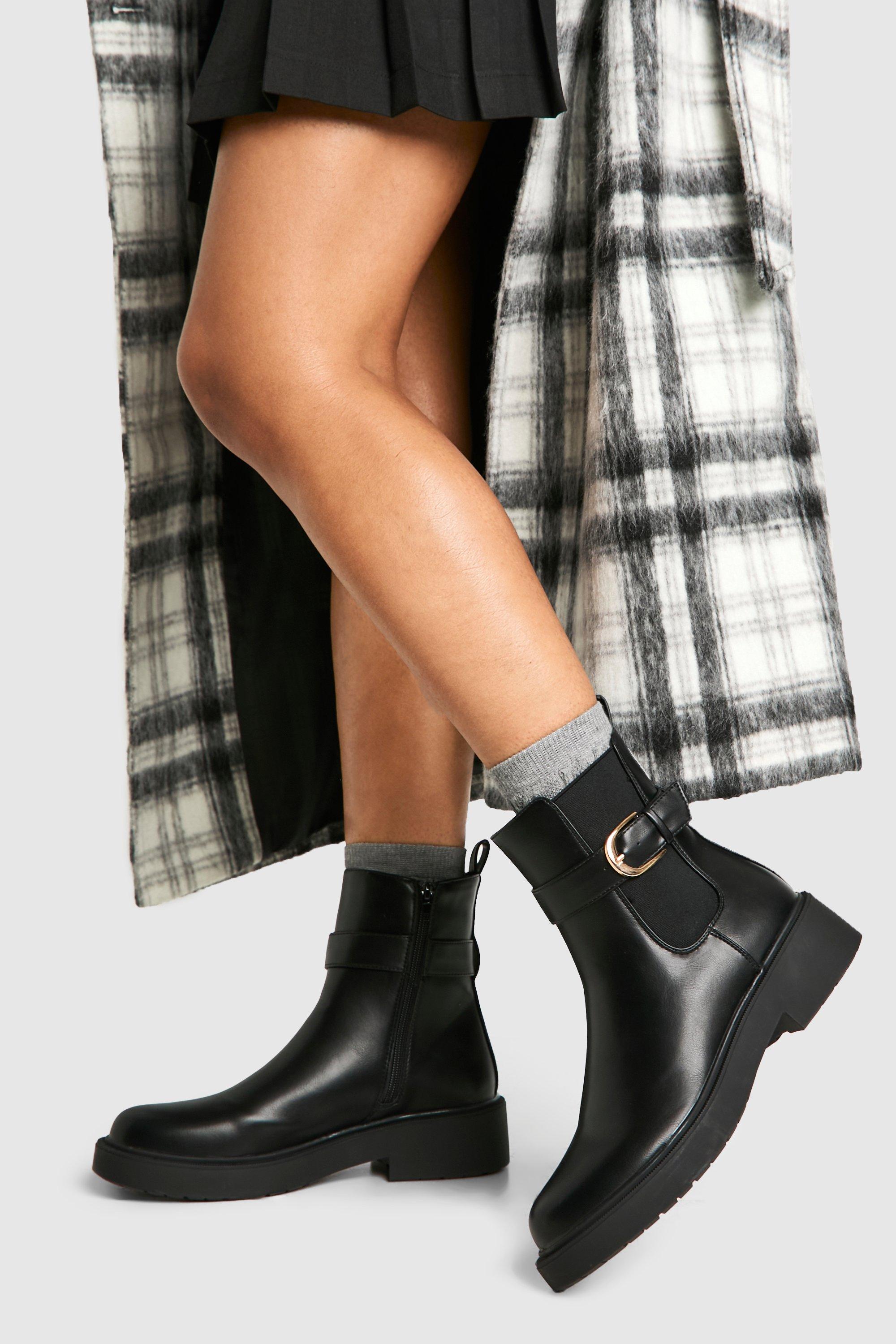 Boohoo Chelsea Boots Met Gesp Detail, Black