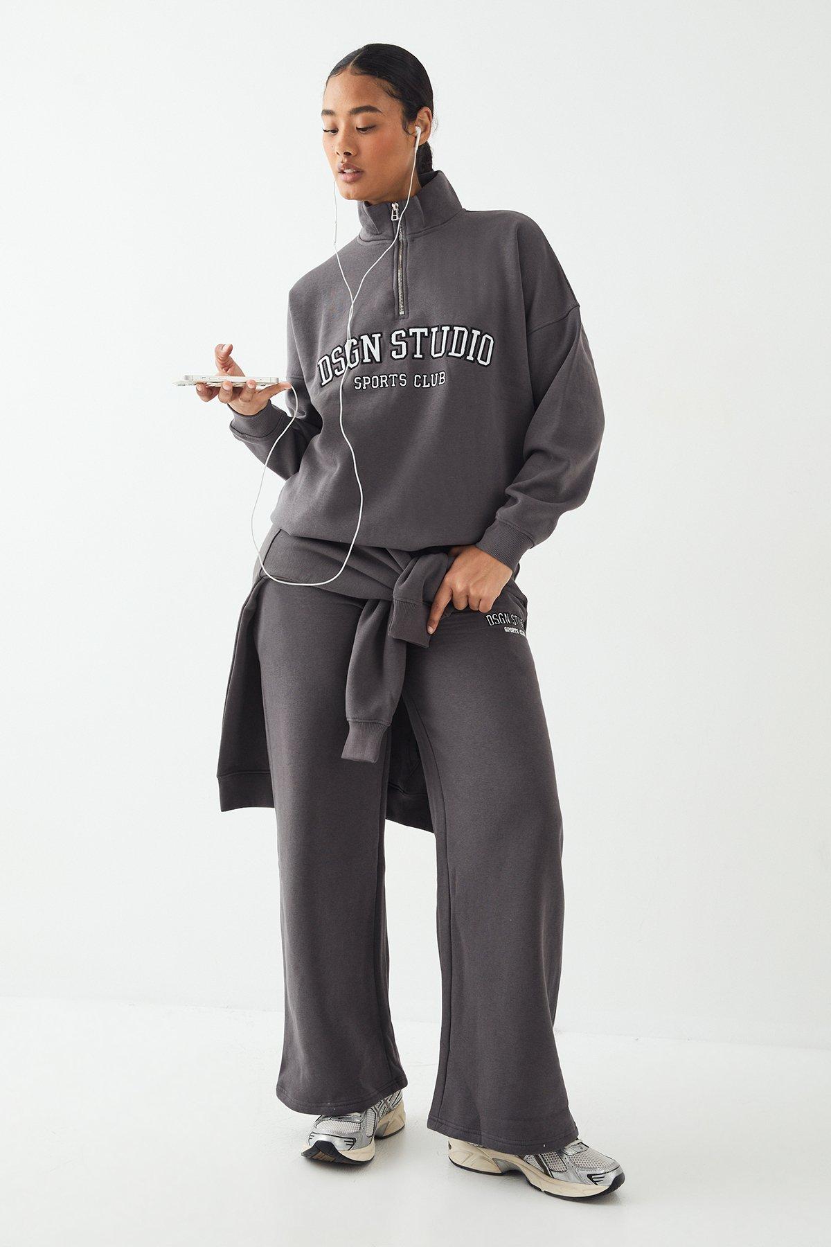Image of Pantaloni tuta dritti Dsgn Studio con applique, Grigio