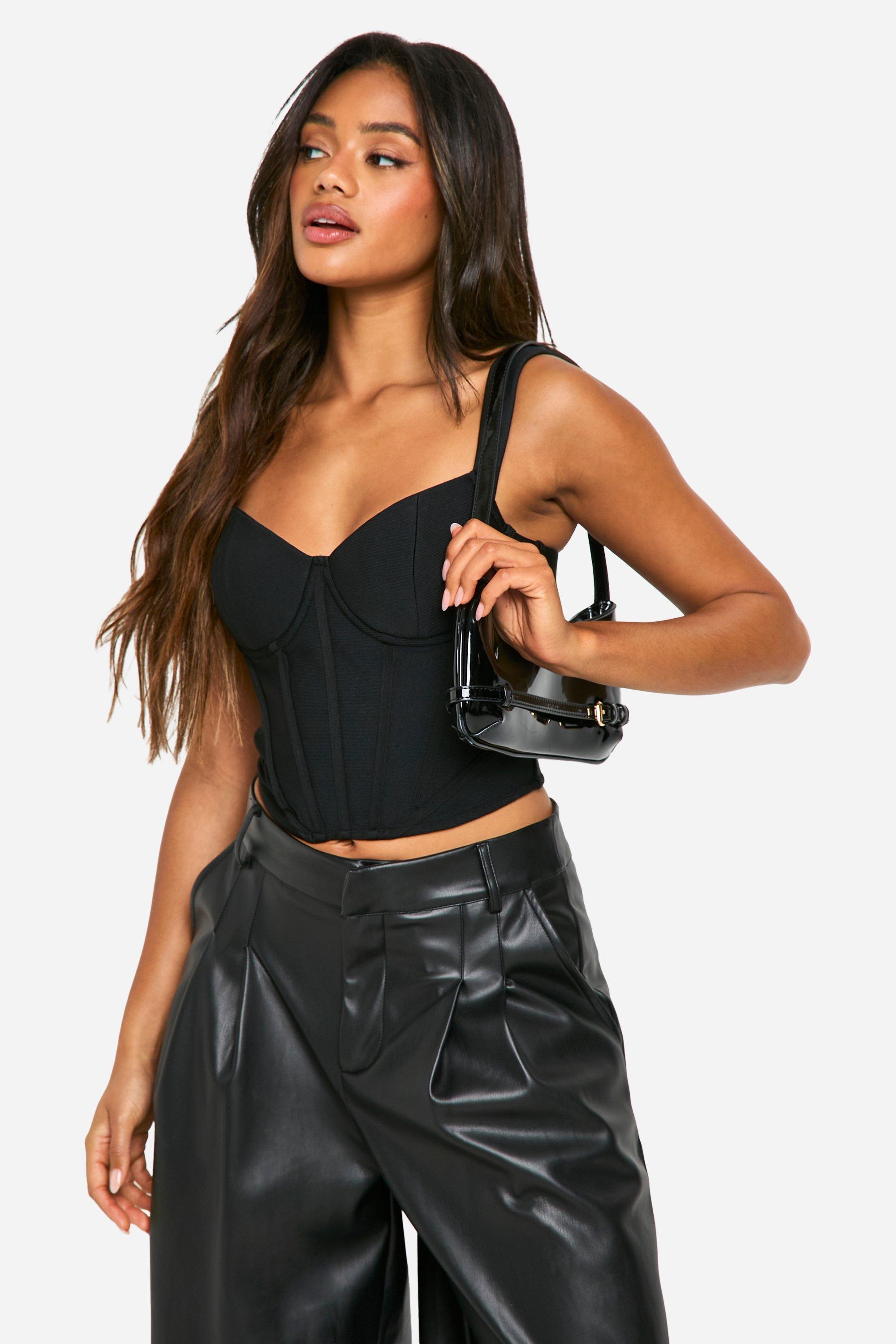Image of Top a corsetto fasciante con coppe e ossatura, Nero
