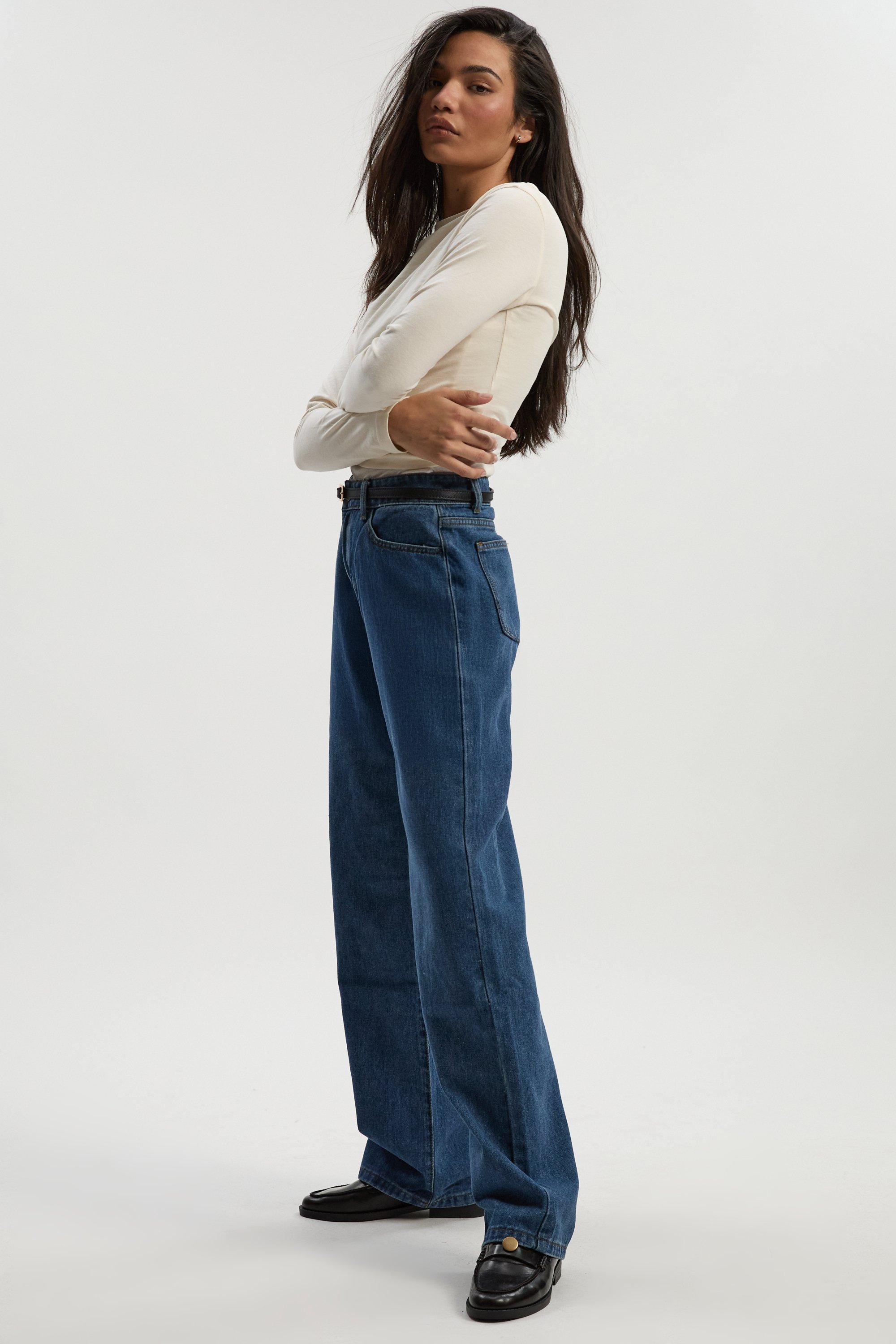 Image of Jeans Basics a vita alta in taglio maschile, Azzurro