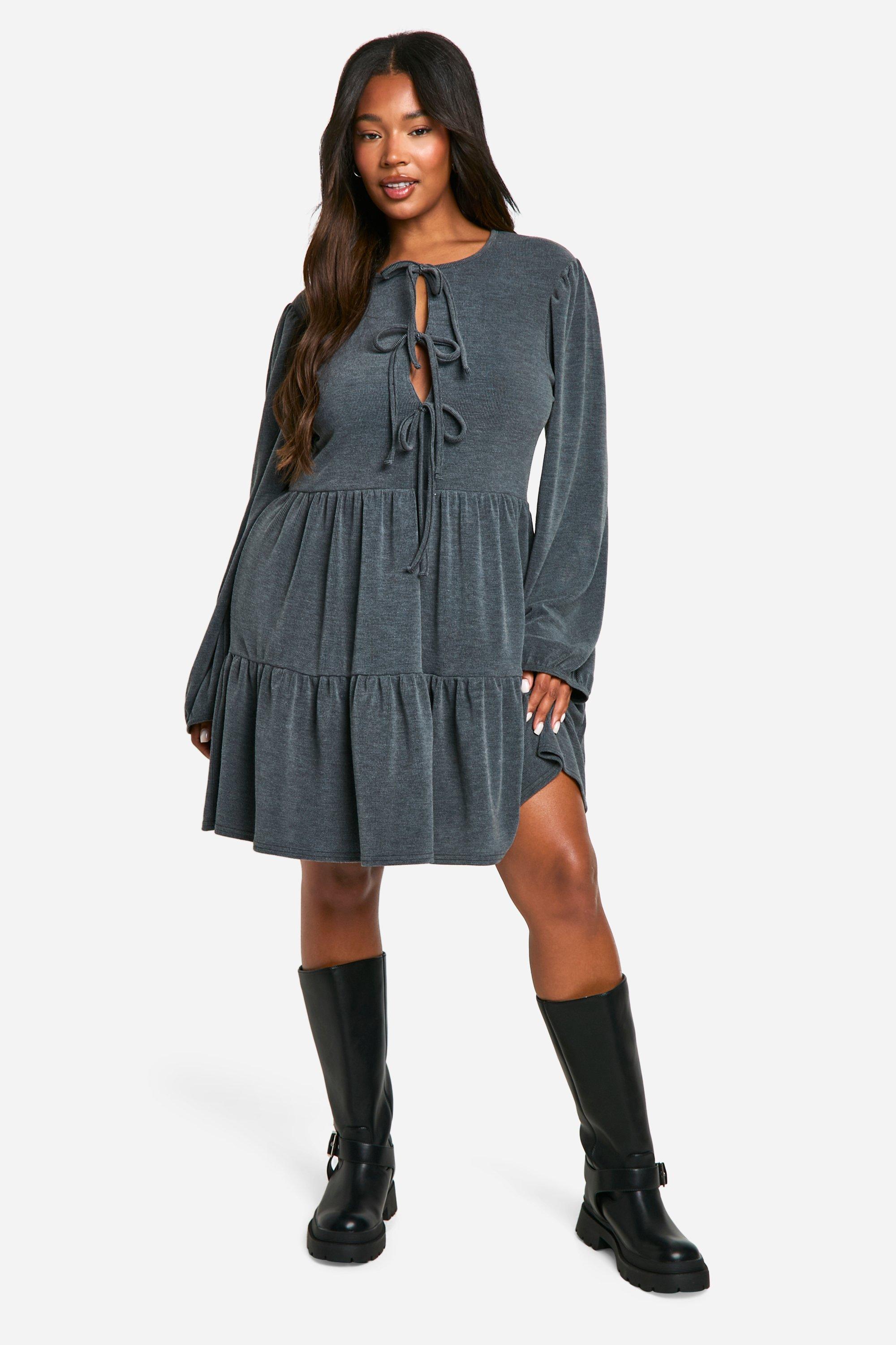 Image of Vestito grembiule Plus Size a coste in due toni con laccetti frontali, Grigio