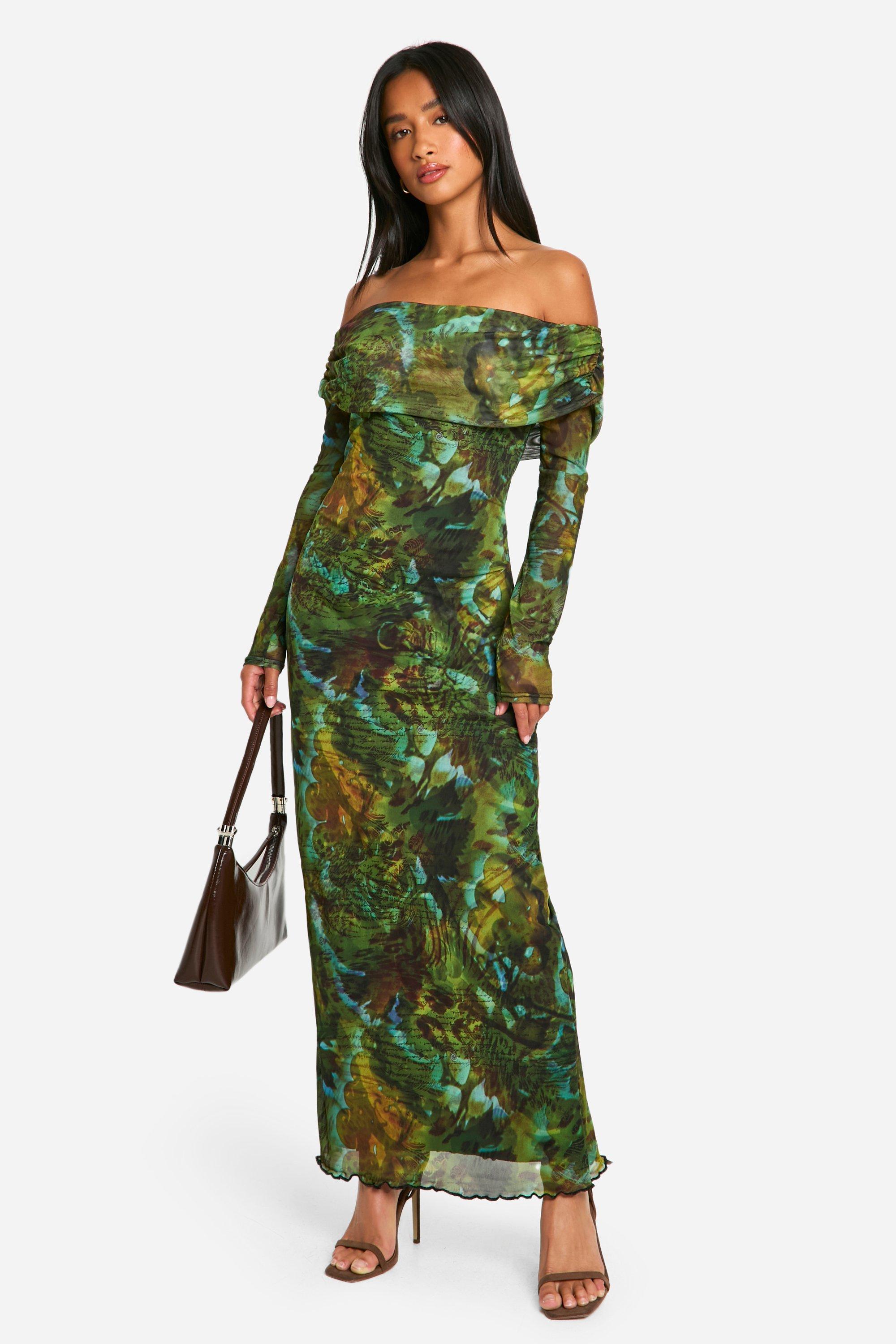 Boohoo Petite Mesh Off Shoulder Maxi Jurk Met Tekst, Dark Green