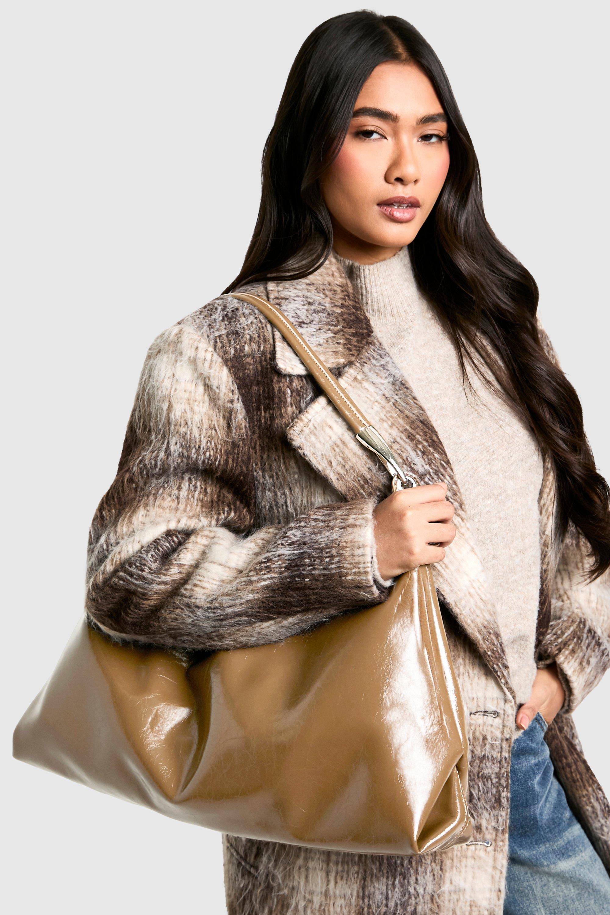 Image of Borsa a spalla extra comoda in pelle lucida, Brown