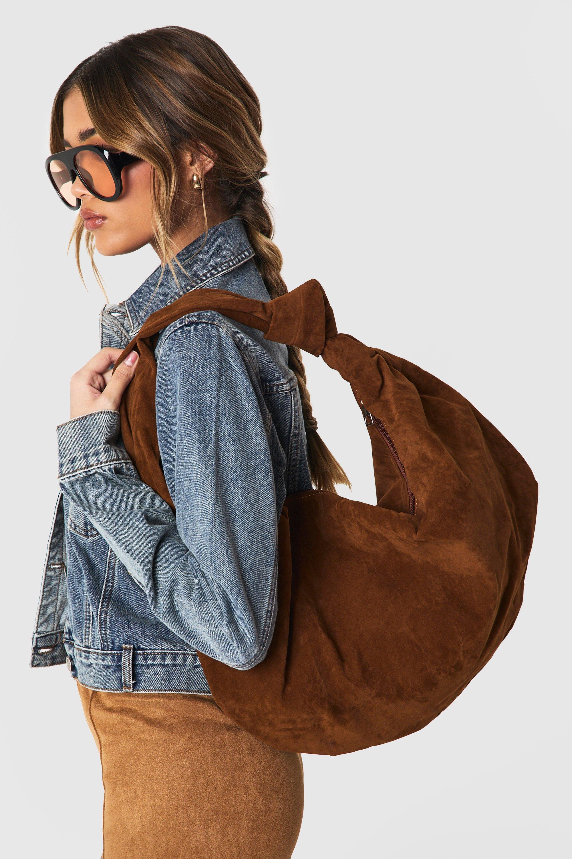 Image of Borsa a spalla in scamosciato sintetico con nodo, Beige