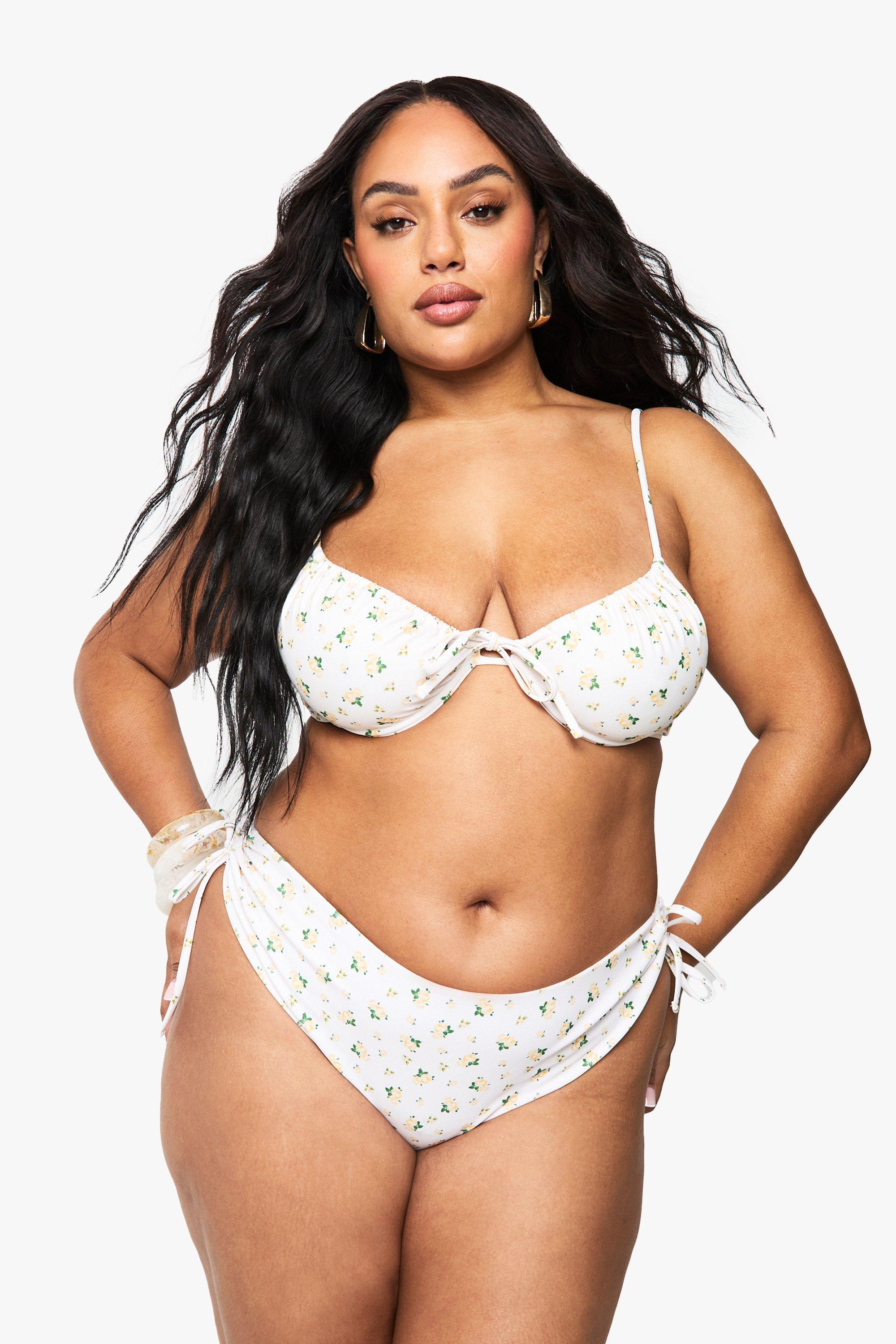 Boohoo Plus Bloemenpatroon Bikini Broekje Met Geplooide Kont En Zijstrikjes, Yellow